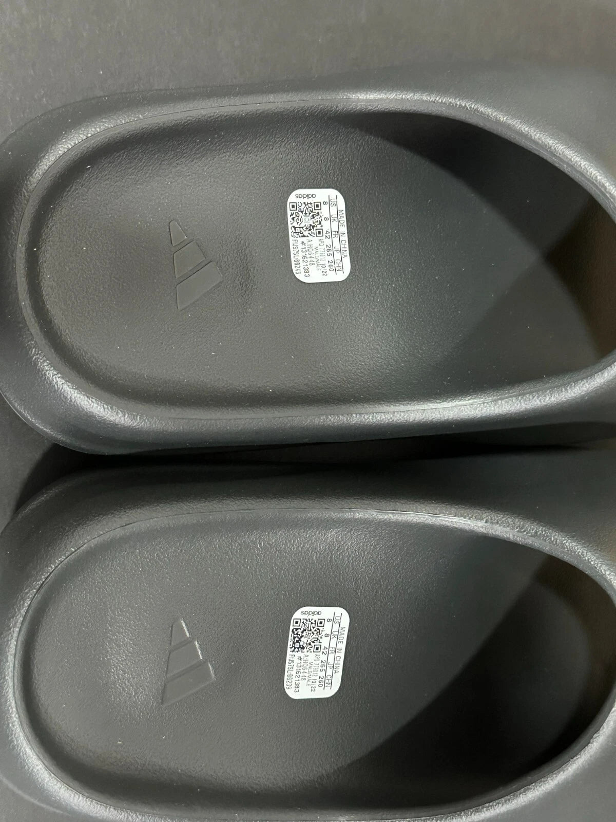 Adidas Yezzy slide Dark Onyx